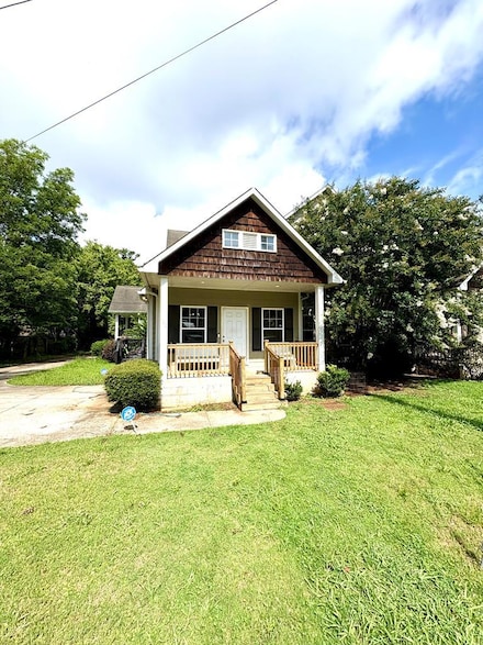 102 Parker St, Lagrange, GA 30240