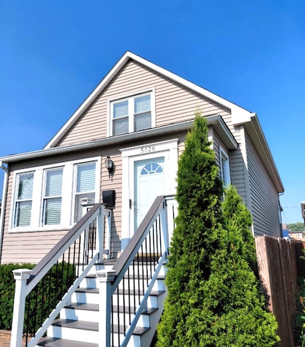 5026 S Lockwood Ave, Chicago, IL 60638