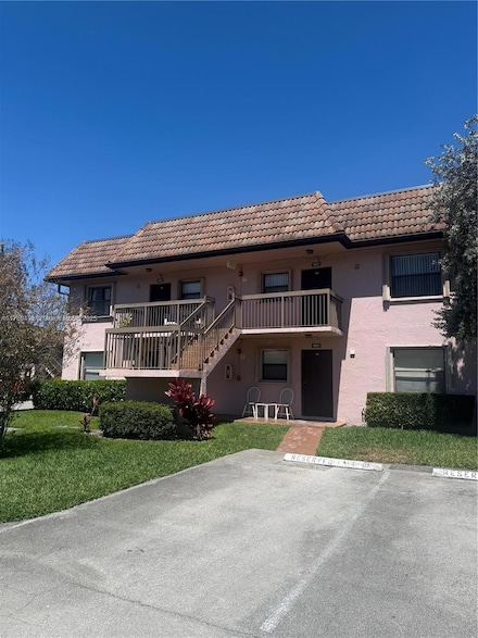 10637 NW 10th St Unit 202, Pembroke Pines, FL 33026