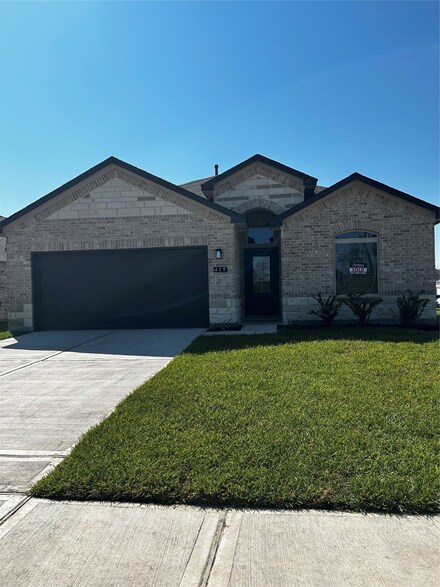 419 Kendall Crest Dr, Alvin, TX 77511