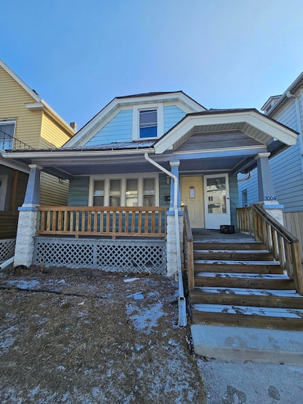 2004 S 16th St, Milwaukee, WI 53204