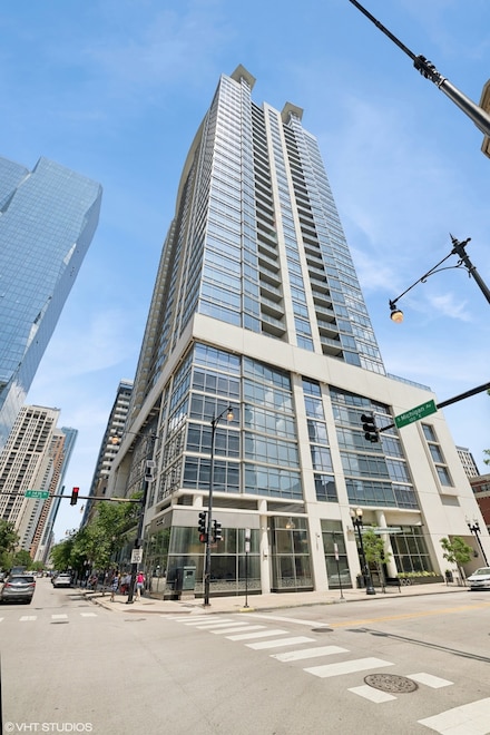 100 E 14th St Unit 1108, Chicago, IL 60605