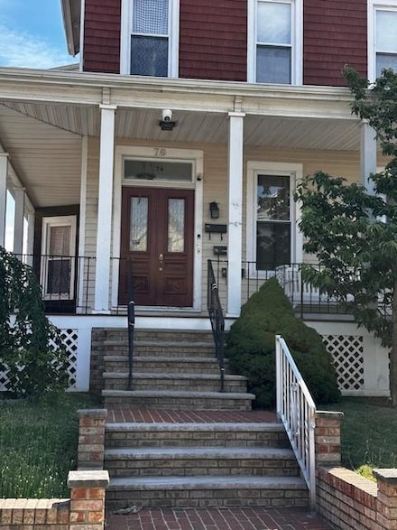 74-76 W 32nd St, Bayonne, NJ 07002
