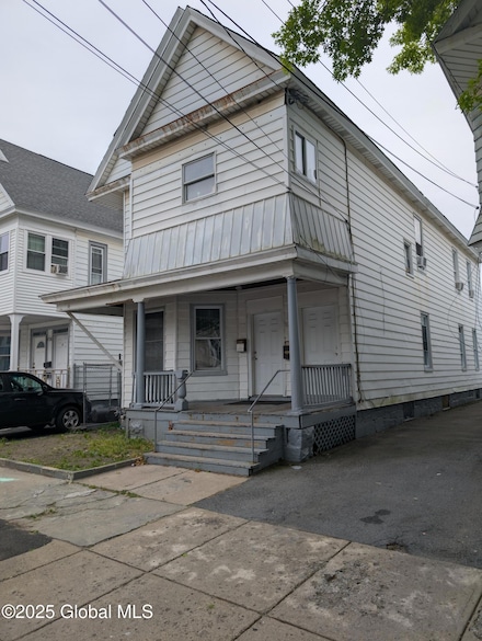 824 Lincoln Ave, Schenectady, NY 12307