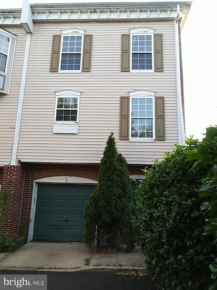 1 W Mccaulley Ct, Wilmington, DE 19801