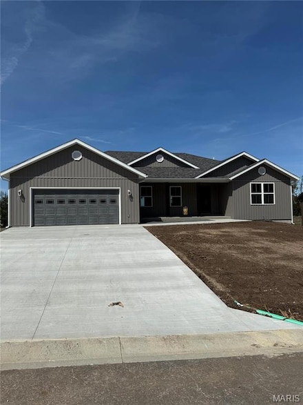 1825 Vadie Ave, Lebanon, MO 65536