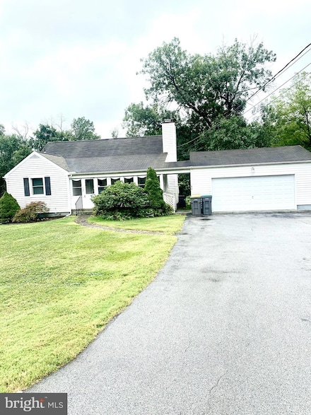 832 Evanson Rd, Hockessin, DE 19707