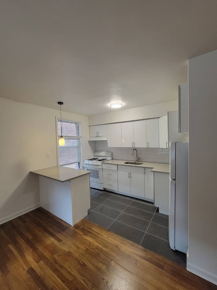 43-20 48th St Unit 3, Sunnyside, NY 11104