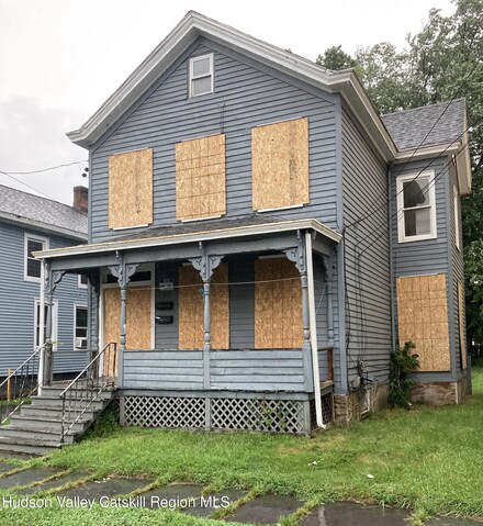 53 Elmendorf St, Kingston, NY 12401