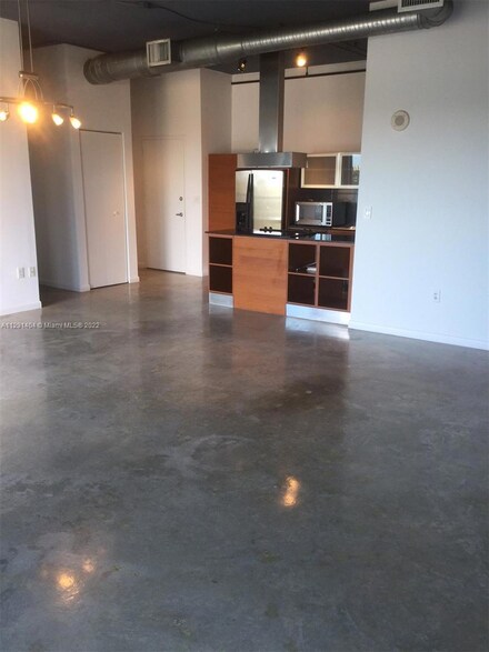 10 SW South River Dr Unit 1109, Miami, FL 33130