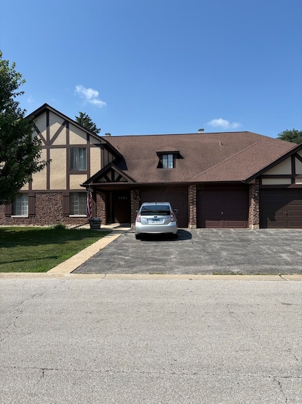 1704 Lakecliffe Dr Unit B, Wheaton, IL 60189