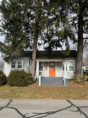 3318 E 14th St, Muncie, IN 47302