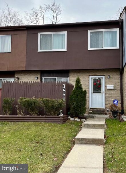 3854 Twin Lakes Ct, Windsor Mill, MD 21244