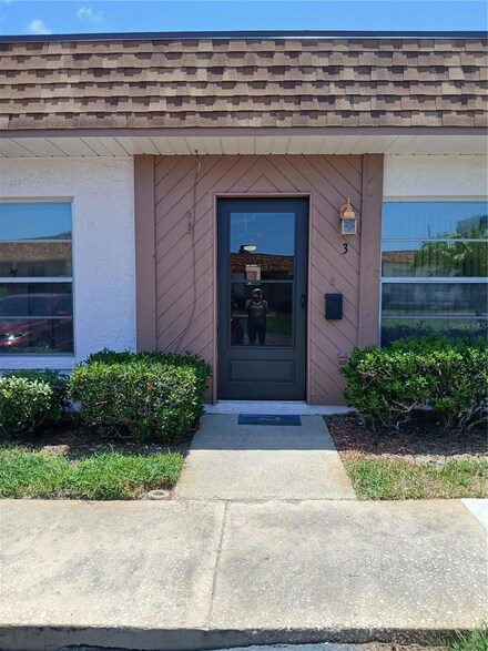 6050 Chesham Dr Unit 3, New Port Richey, FL 34653