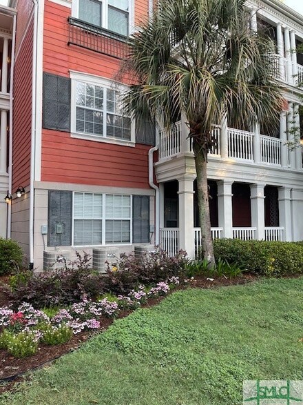 1135 Whitemarsh Way, Savannah, GA 31410