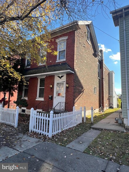 444 Cherry St, Pottstown, PA 19464