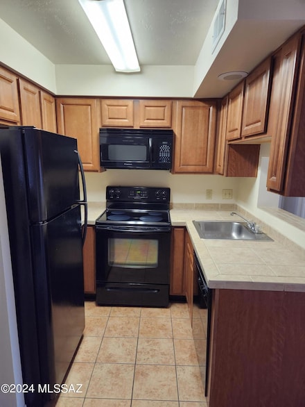 1810 E Blacklidge Dr Unit 212, Tucson, AZ 85719