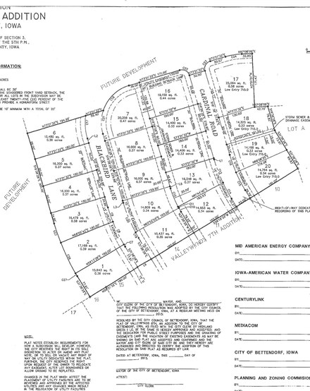 6562 Cardinal Rd, Bettendorf, IA 52722