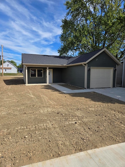 216 Beech St, Saint Marys, OH 45885