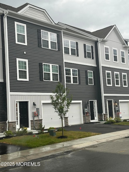 7 Bay Breeze Dr, Waretown, NJ 08758