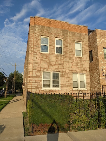2259 W Hirsch St Unit 1W, Chicago, IL 60622