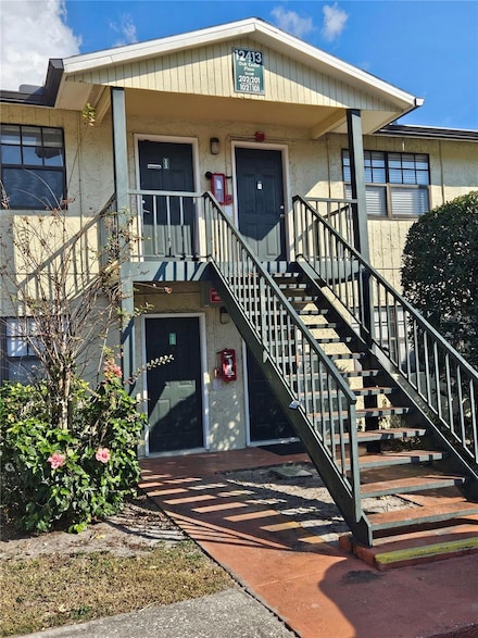 12413 Oak Cedar Place Unit 201, Tampa, FL 33612