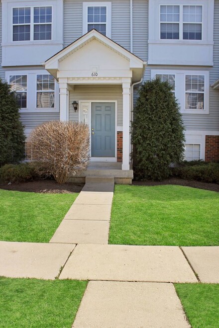 610 N Triumph Ct Unit 225, Hainesville, IL 60073