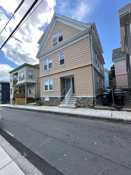 2 Park St, Salem, MA 01970