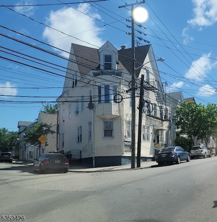95-99 Lyon St, Paterson, NJ 07524