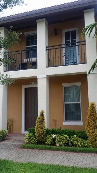 1528 SW 147th Ave Unit 1527, Pembroke Pines, FL 33027
