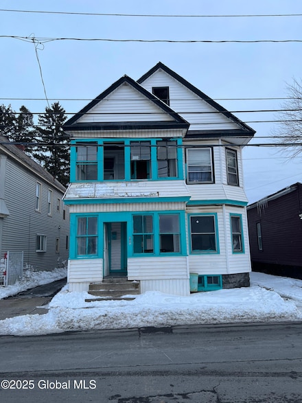 351 Hulett St, Schenectady, NY 12307