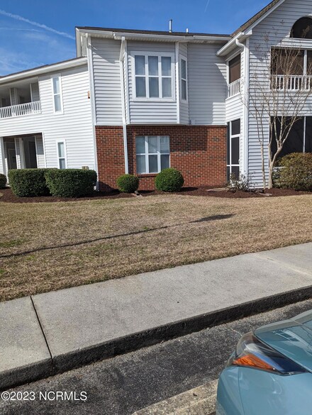 4113 Breezewood Dr Unit 104, Wilmington, NC 28412