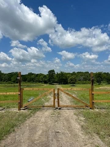 1725 N 10th St, Honey Grove, TX 75446