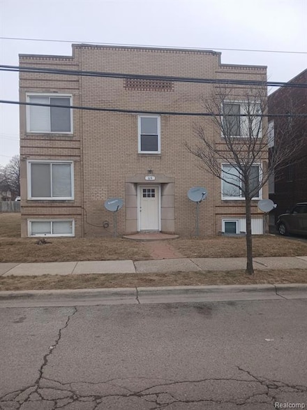 69 E Great Lakes St, River Rouge, MI 48218