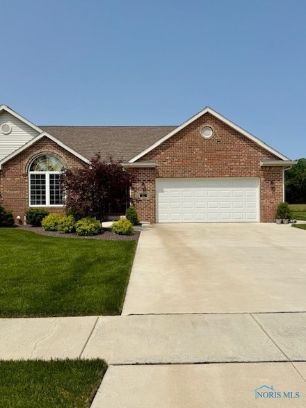 17 Crabtree Ct, Swanton, OH 43558