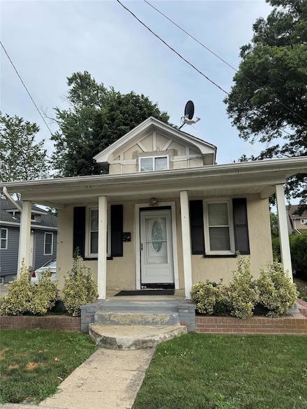 80 Van Cott Ave, Hempstead, NY 11550