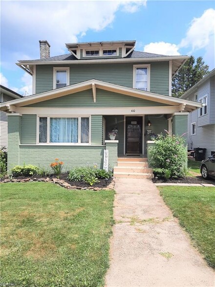 410 N 10th St, Cambridge, OH 43725