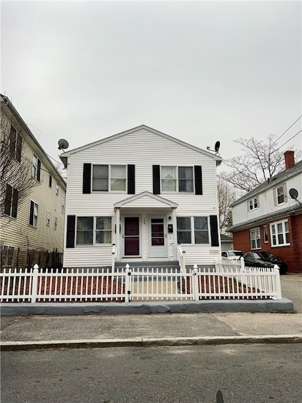 108 Yorkshire St, Providence, RI 02908
