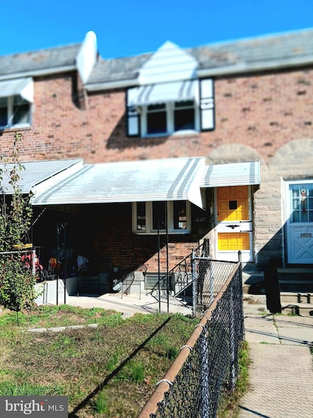 1027 Windsor Rd, Darby, PA 19023