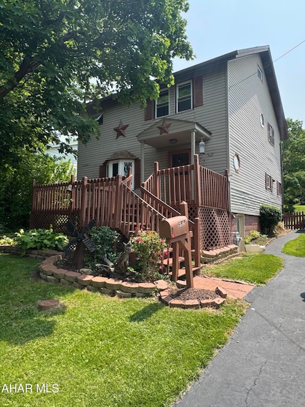 663 Lake Ave, Altoona, PA 16602