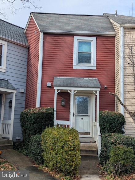 11186 Silentwood Ln, Reston, VA 20191