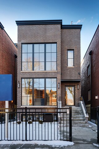 2206 N Campbell Ave, Chicago, IL 60647