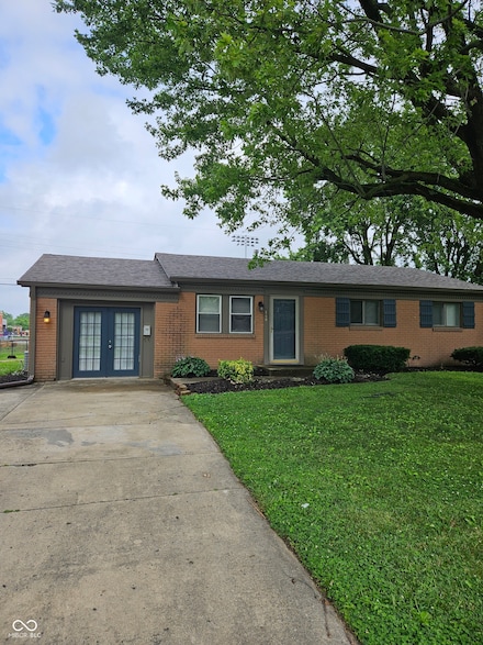 748 Maple Ln, Brownsburg, IN 46112