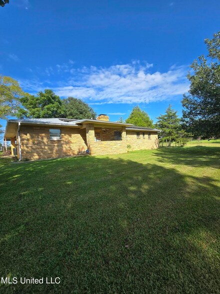 1798 Cleary Rd, Florence, MS 39073
