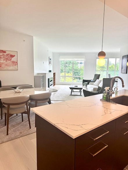 110 Broad St Unit 403, Boston, MA 02110