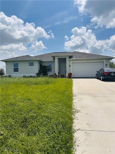 154 Plantation Dr, Fort Denaud, FL 33935