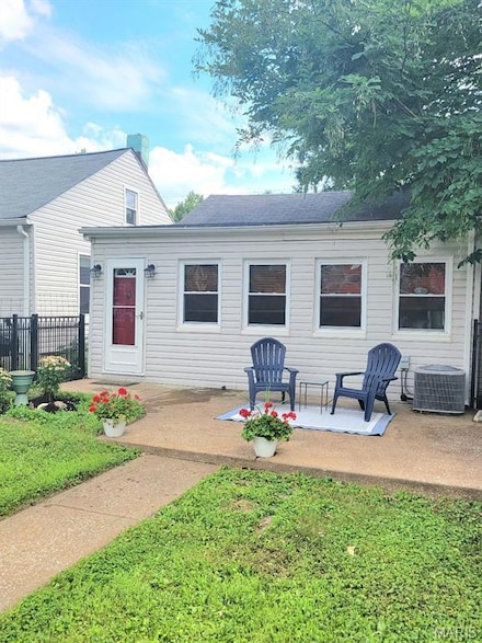 1928 Arsenal St, Saint Louis, MO 63118