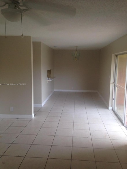 2713 NW 47th Terrace Unit 504, Lauderdale Lakes, FL 33313