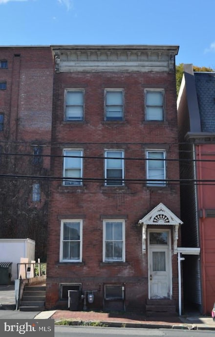 417 S Centre St, Pottsville, PA 17901