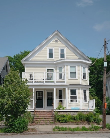 315 Lafayette St Unit 3, Salem, MA 01970